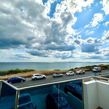 Stunning Panoramic Sea View Beach Location - Sleeps Up To 4 People - Free Parking - The Best Beach! - Great Location - Fast Wifi - Smart Tv - Newly Decorated - Sleeps Up To 4! Close To Bournemouth & Poole Town Centre & Sandbanks Eksteriør bilde
